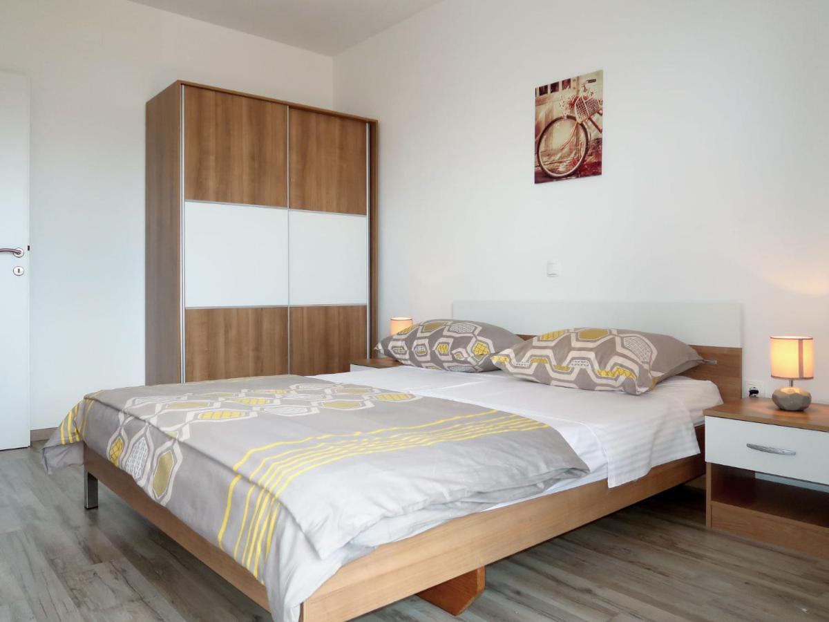 Apartment Rosic - Krk217 By Interhome Kornić Exteriör bild
